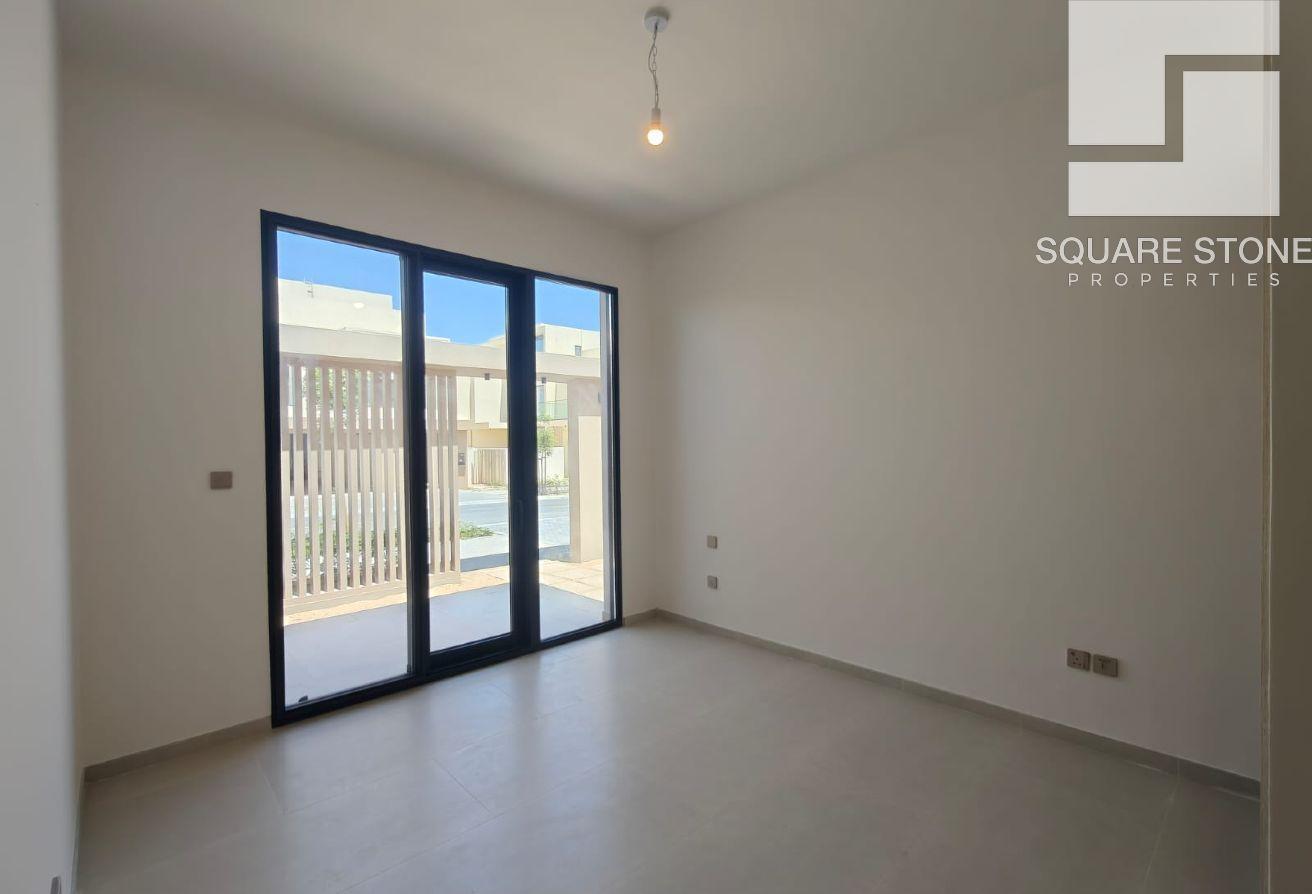 4BR | Jebel Ali Village Villa | Sheikh Zayed Road photo 6
