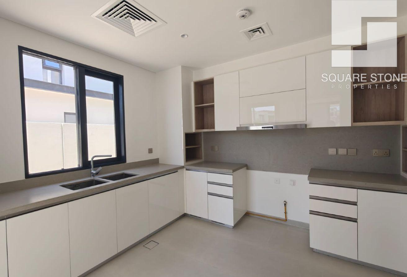 4BR | Jebel Ali Village Villa | Sheikh Zayed Road photo 5