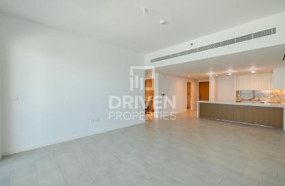 Apartment - 2 - 3 for rent in La Vie - Jumeirah Beach Residence - Dubai