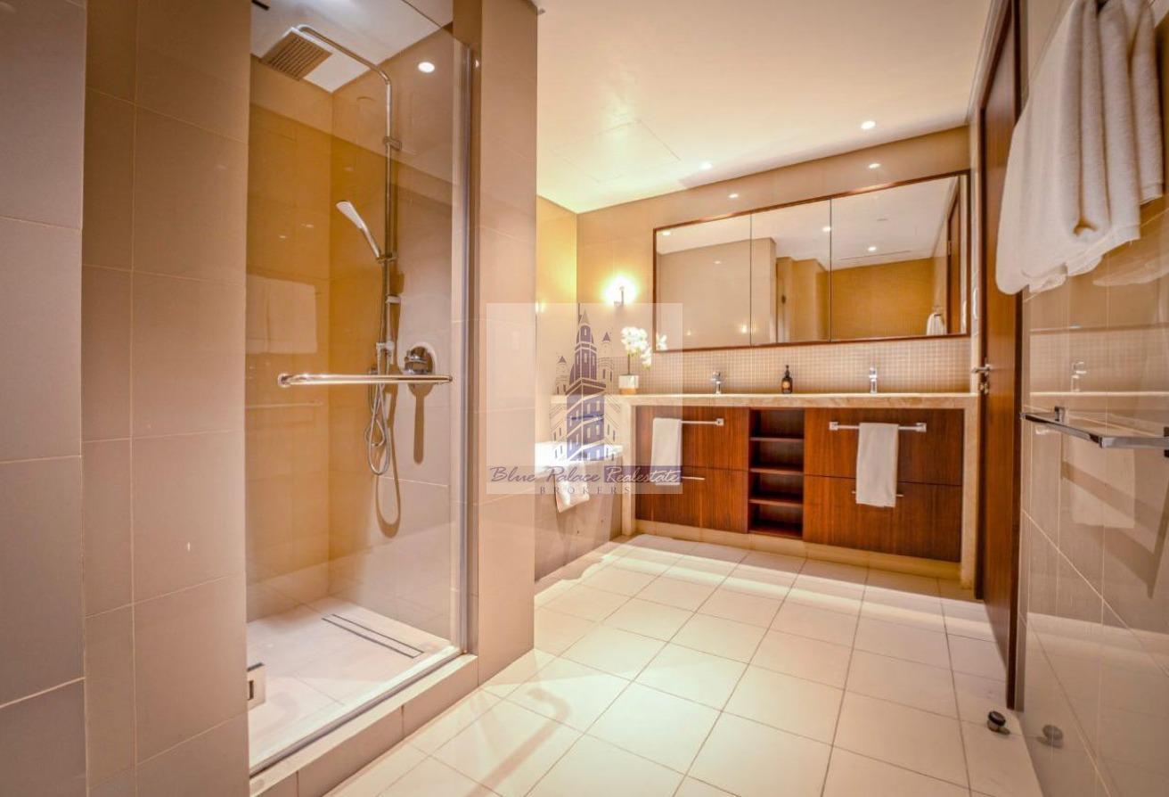 Three Bedroom Burj view High floor unfurnished photo 9