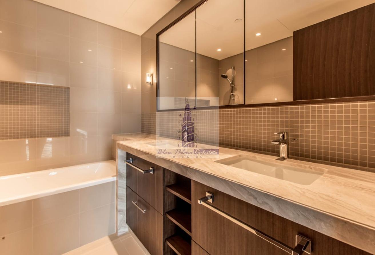 Three Bedroom Burj view High floor unfurnished photo 7