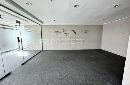 Office Space - 4 Bedrooms for rent in The Regal Tower - Business Bay - Dubai