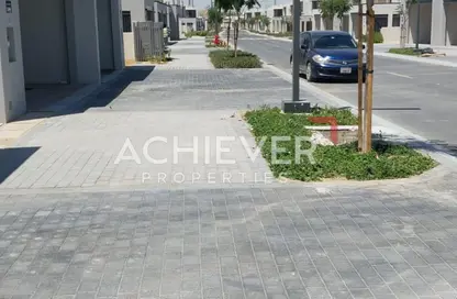 تاون هاوس - 4 غرف نوم - 5 حمامات للايجار في قرية جبل علي - جبل علي - دبي