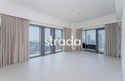 Apartment - 3 - 2 for rent in Burj Royale - Downtown Dubai - Dubai