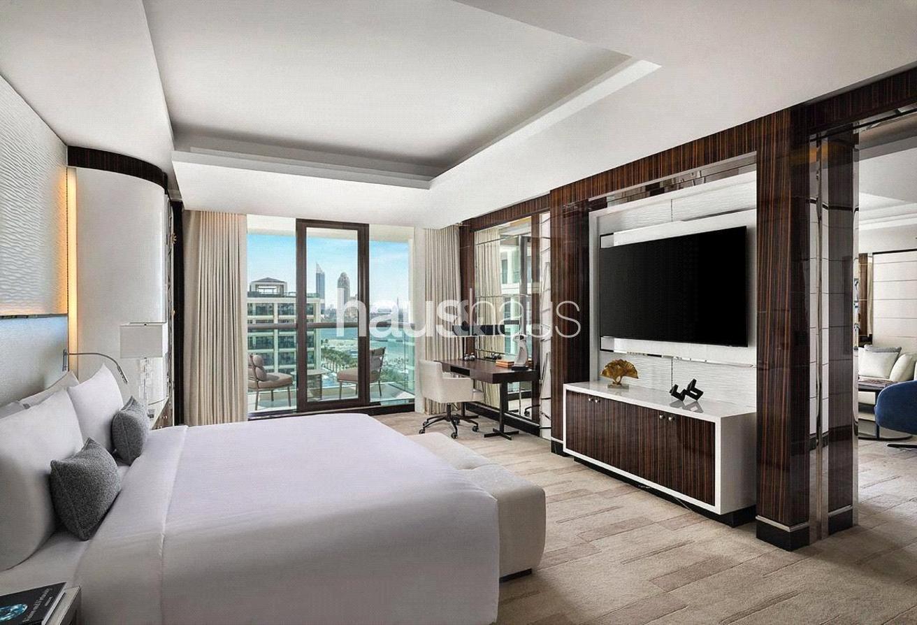 Presidential Suite | Bills and Service Included photo 18