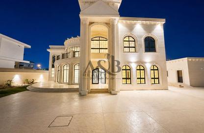 Villa - 6 Bedrooms - 7+ Bathrooms for rent in Nad Al Sheba 4 - Nad Al Sheba - Dubai