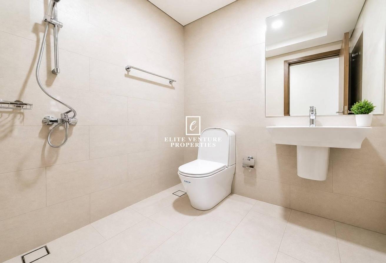 MODERN 2-BHK | SPACIOUS | PRIME LOCATION photo 8