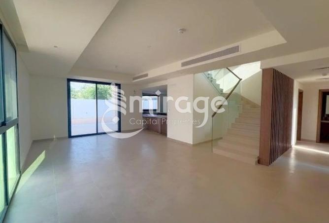 76968189 - Property Image 2