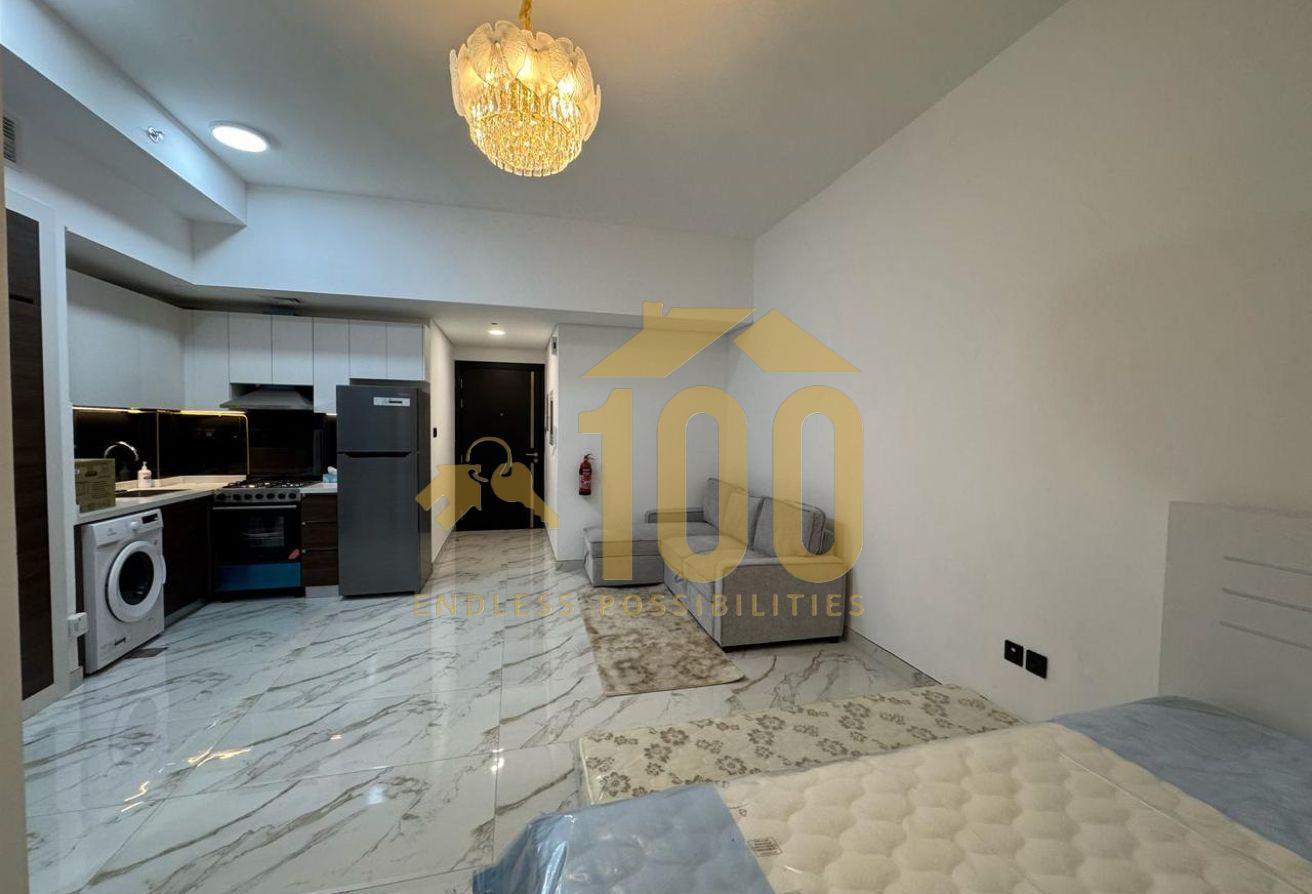 Classy Studio | Balcony | Highway Facing photo 10