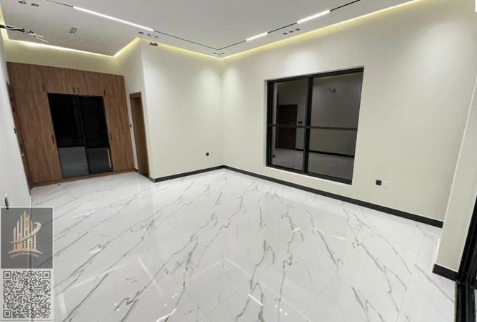 67464618 - Property Image 2