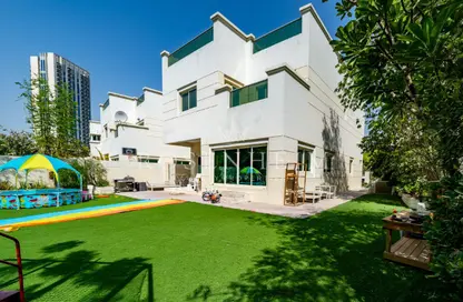 Villa - 4 Bedrooms - 5 Bathrooms for sale in Circle Villas - Jumeirah Village Circle - Dubai