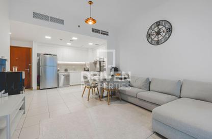 Apartment - 2 Bedrooms - 2 Bathrooms for sale in Zahra Apartments 1A - Zahra Apartments 1 - Zahra Apartments - Town Square - Dubai