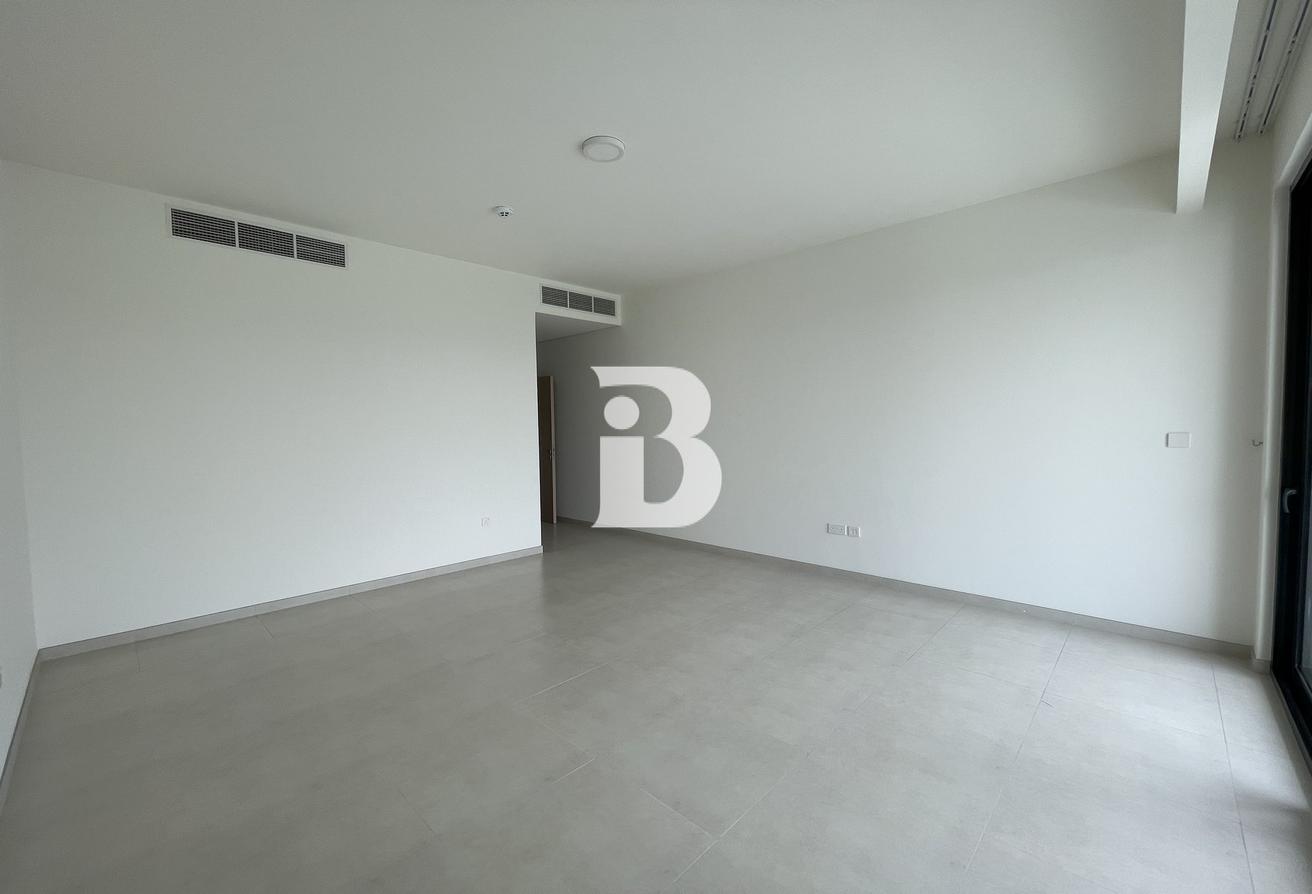 PARK VIEW|PRIME LOCATION | READY TO MOVE photo 4