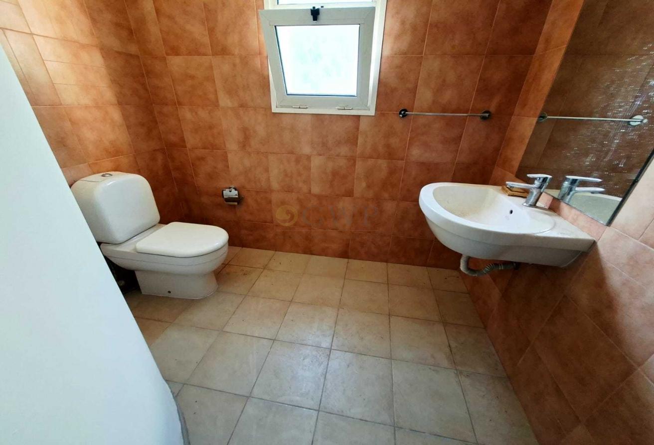 Steps From Green Belt | Private and Homely photo 16