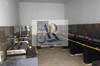 سكن عمال - استوديو - 8 حمامات للايجار في بناية اس جي 10 - المنطقة الصناعية رقم 10 - المنطقة الصناعية بالشارقة - الشارقة