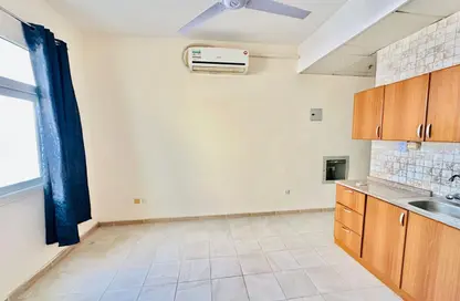 Apartment - Studio - 1 Bathroom for rent in Fire Station Road - Muwaileh - Sharjah