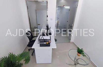 Office Space - Studio - 1 Bathroom for rent in Al Rostamani Building - Port Saeed - Deira - Dubai