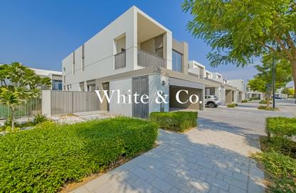 Townhouse - 4 - 5 for sale in Aura Gardens - Tilal Al Ghaf - Dubai Townhouse - 4 - 5 for sale in Aura Gardens - Tilal Al Ghaf - Dubai