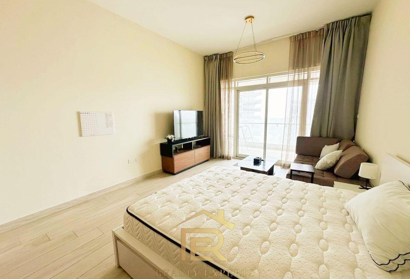 SPACIOUS STUDIO | FULLY FURNISHED | READY TO MOVE! photo 6