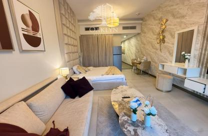 Apartment - Studio - 1 Bathroom for rent in SOL Bay - Business Bay - Dubai