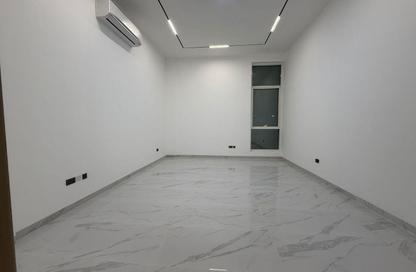 شقة - غرفة نوم - 1 حمام للايجار في مدينة الرياض - أبوظبي