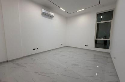 شقة - غرفة نوم - 1 حمام للايجار في مدينة الرياض - أبوظبي