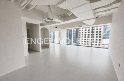 Office Space - Studio - 1 Bathroom for rent in The Binary Tower - Business Bay - Dubai