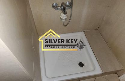 Apartment - Studio - 1 for rent in Al Khan - Sharjah