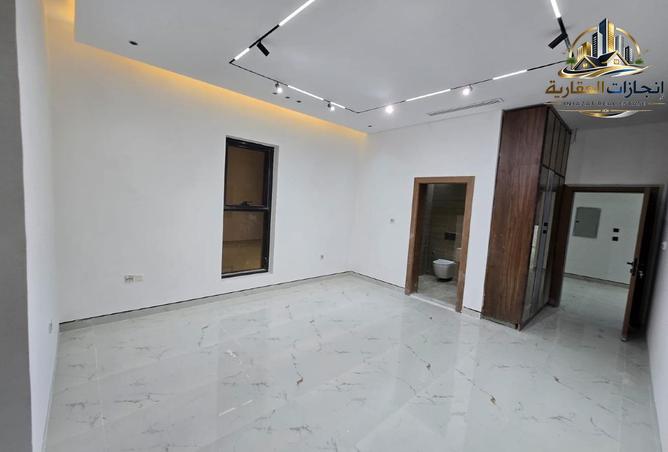 113252024 - Property Image 2