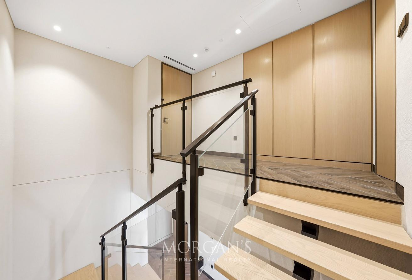 2BR+M | Furnished | Stunning | Balcony | Vacant photo 10