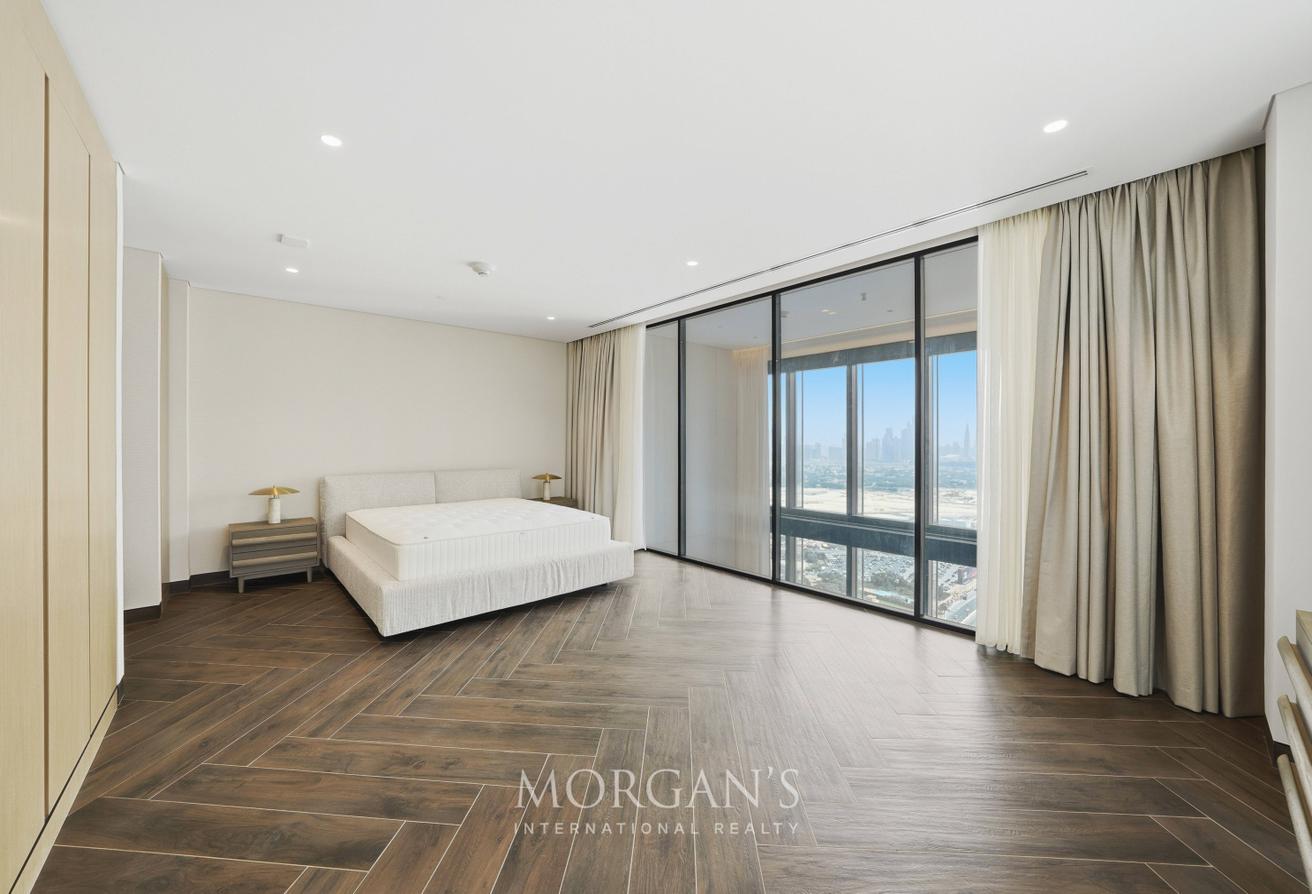 2BR+M | Furnished | Stunning | Balcony | Vacant photo 12