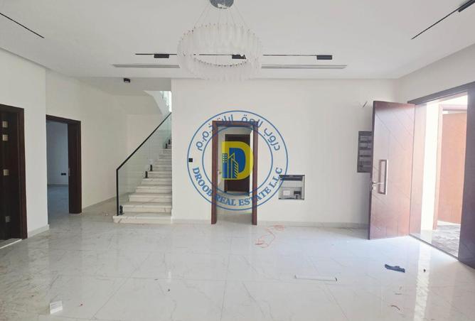 74231328 - Property Image 3