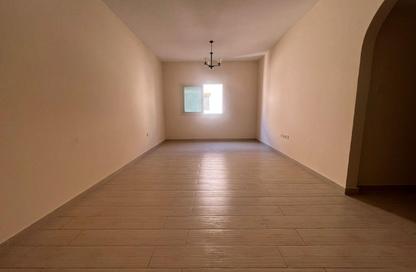 Apartment - 3 Bedrooms - 3 Bathrooms for rent in Muweileh Community - Muwaileh Commercial - Sharjah