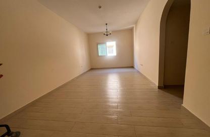 Apartment - 3 Bedrooms - 3 Bathrooms for rent in Muweileh Community - Muwaileh Commercial - Sharjah