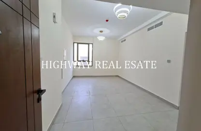 Apartment - 1 Bedroom - 2 Bathrooms for rent in Al Nada Tower - Al Nahda - Sharjah