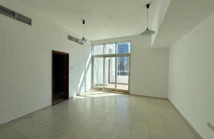 Apartment - 1 Bedroom - 2 Bathrooms for rent in Cascades Tower - Dubai Marina - Dubai
