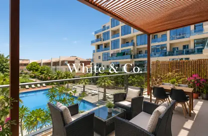 Apartment - 3 Bedrooms - 5 Bathrooms for sale in Oia Residence - Motor City - Dubai