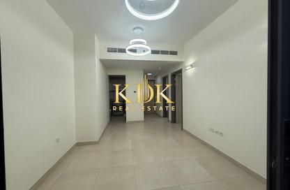 Apartment - 1 Bedroom - 2 Bathrooms for rent in Central Park Tower - District 12 - Jumeirah Village Circle - Dubai