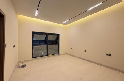 Villa - 7+ Bedrooms - 7+ Bathrooms for rent in Al Aweer 2 - Al Aweer - Dubai