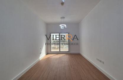 Apartment - 1 - 1 for rent in Mazaya 10A - Queue Point - Liwan - Dubai