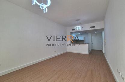Apartment - 1 - 1 for rent in Mazaya 10A - Queue Point - Liwan - Dubai