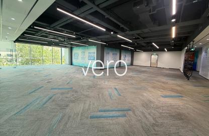 Office Space - Studio - 5 for rent in Emaar Business Park Building 4 - Emaar Business Park - Sheikh Zayed Road - Dubai