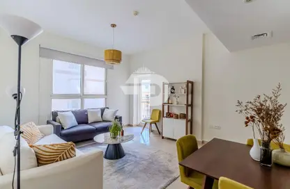 شقة - غرفة نوم - 2 حمامات للايجار في May ريزيدنس 2 - ماي رزدنس - الضاحية 10 - قرية جميرا الدائرية - دبي