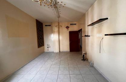 Apartment - 1 Bedroom - 2 Bathrooms for rent in Al Mahatta - Al Qasimia - Sharjah