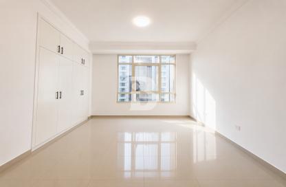 Apartment - 3 Bedrooms - 4 Bathrooms for rent in Marina Crown - Dubai Marina - Dubai