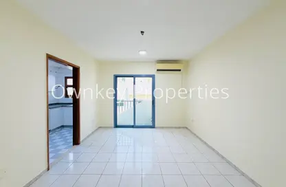 Apartment - Studio - 1 Bathroom for rent in Mankhool Building - Mankhool - Bur Dubai - Dubai