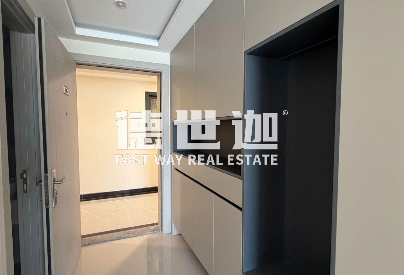 FULLY FURNISHED 1BhK Available For RENT photo 6
