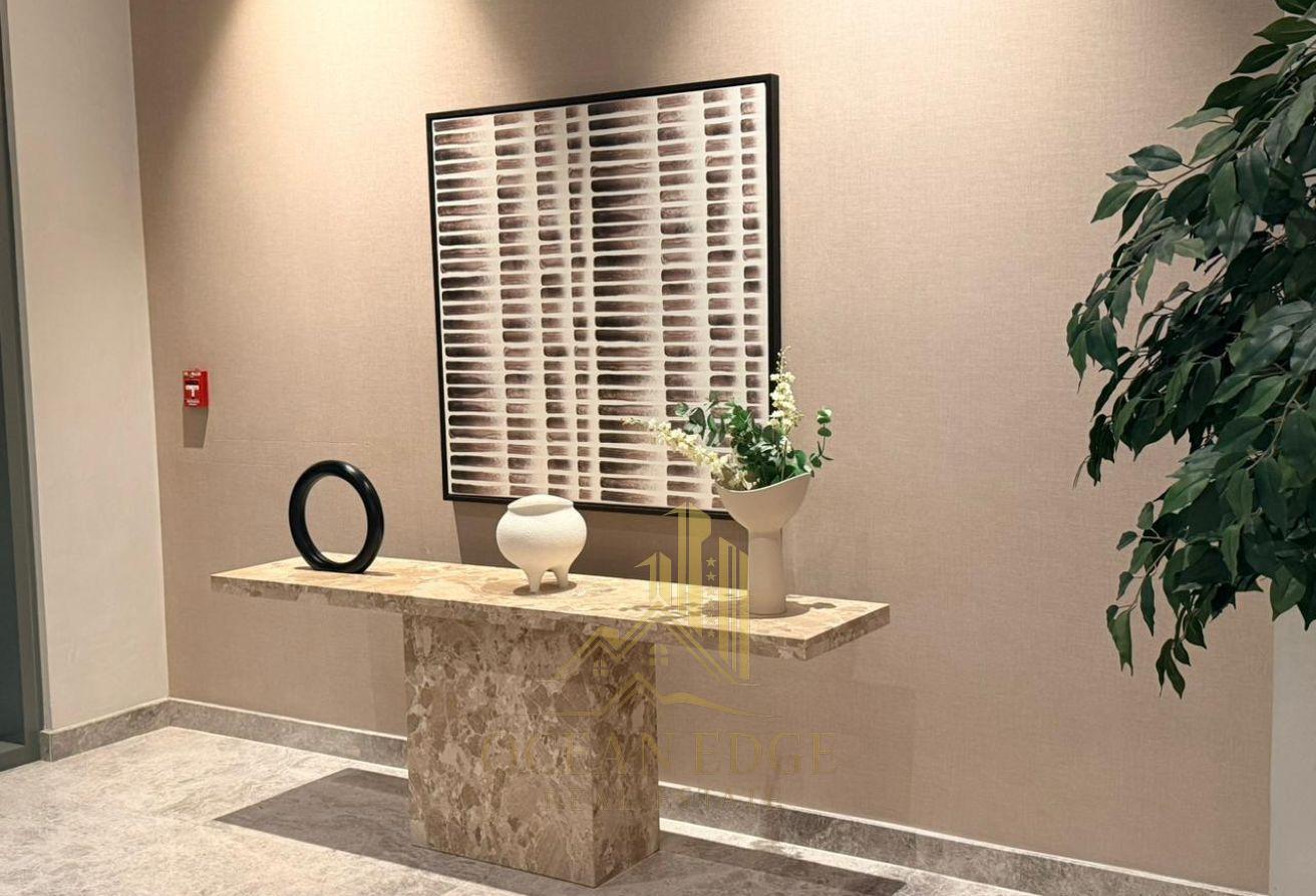 Burj Royale | Spacious 2BR Unfurnished | Mid Floor photo 12