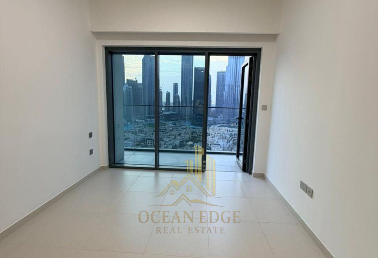 Burj Royale | Spacious 2BR Unfurnished | Mid Floor photo 11
