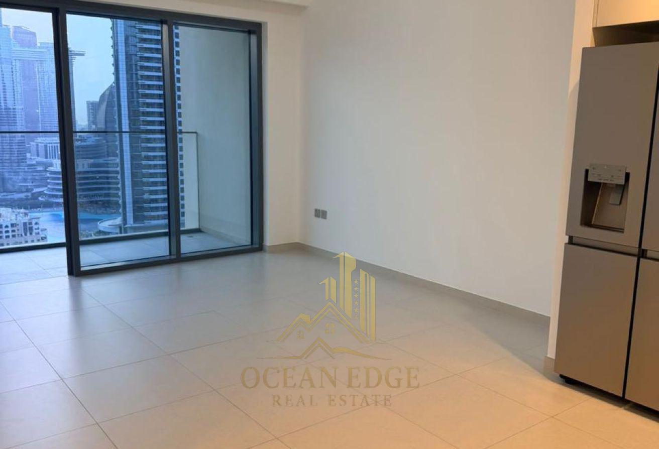 Burj Royale | Spacious 2BR Unfurnished | Mid Floor photo 7